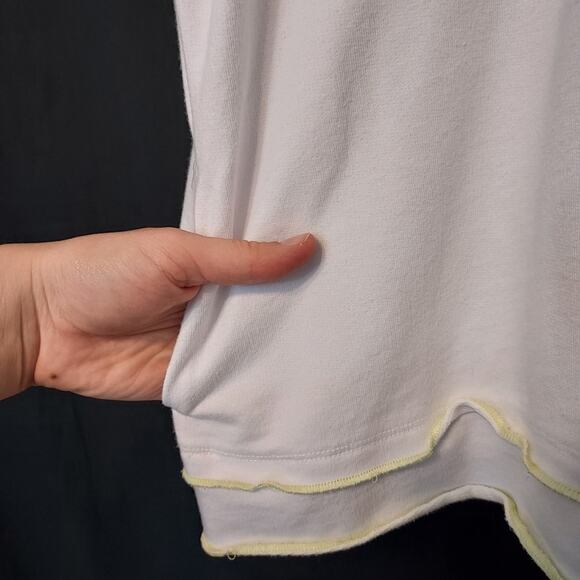 Weekend Clothesline White Hooded Sleeveless Floral Flower Patch Vest Sweater - Picture 6 of 9